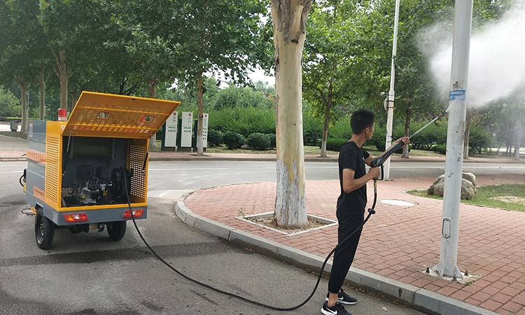 三輪高壓清洗車(chē)