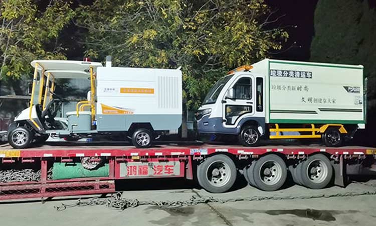 銀川環(huán)衛(wèi)公司引進多功能電動高壓清洗車和小型電動垃圾分類清運車