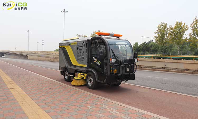 小型電動洗掃車，背街小巷清潔小能手