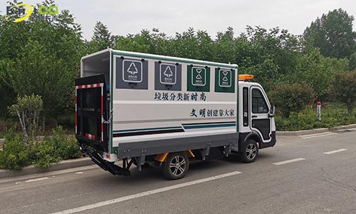 四分類八桶垃圾車，解決小區(qū)垃圾分類轉(zhuǎn)運(yùn)難題