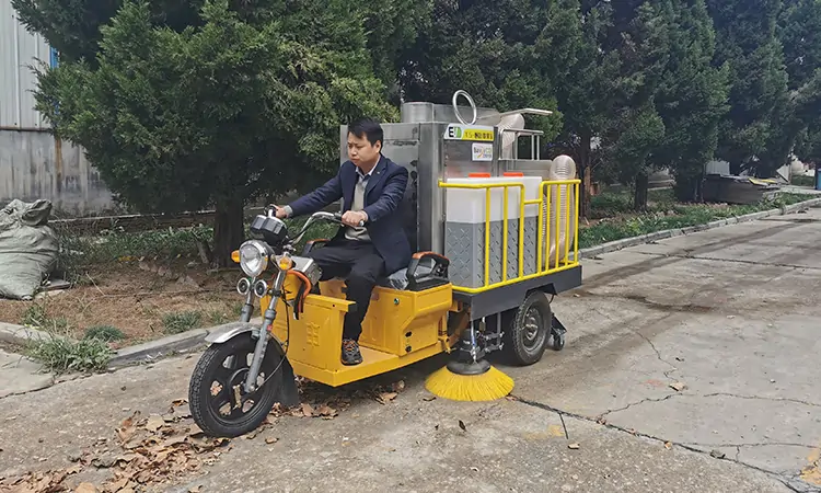 吸樹(shù)葉的機(jī)器