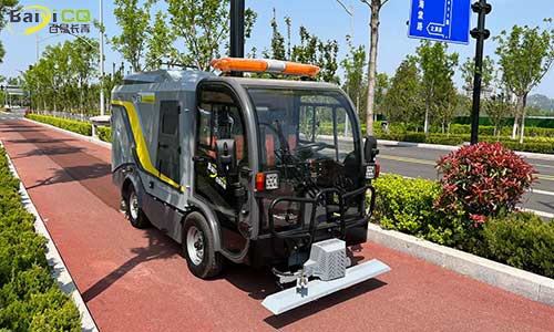 道路污染清除車深層次路面清潔，路面養(yǎng)護車