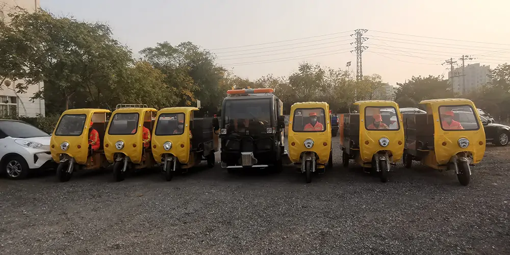 純電動(dòng)洗掃車，小型電動(dòng)洗掃車，洗掃車，馬路洗掃車，電動(dòng)洗掃車小型