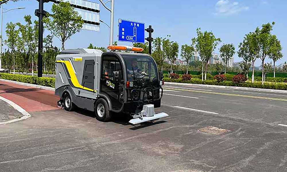 道路污染深度清潔車--深度清潔，多領(lǐng)域、多區(qū)域路面保潔、衛(wèi)生治理！