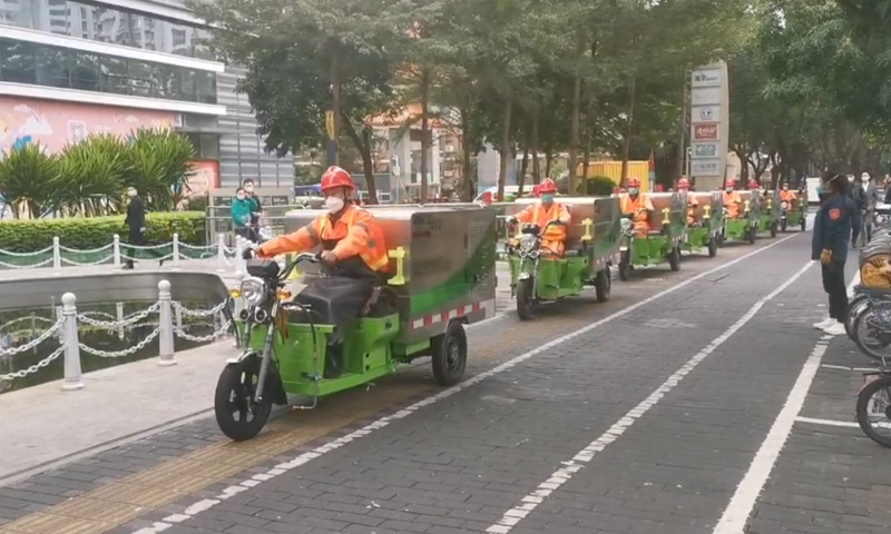 小型多功能高壓清洗車發(fā)往深圳環(huán)衛(wèi)公司-組織現(xiàn)場培訓，助力深圳環(huán)衛(wèi)！