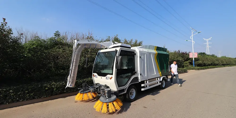 樹葉收集車_多功能樹葉收集車_吸樹葉的機器_新型樹葉收集車_電動樹葉專用收集車