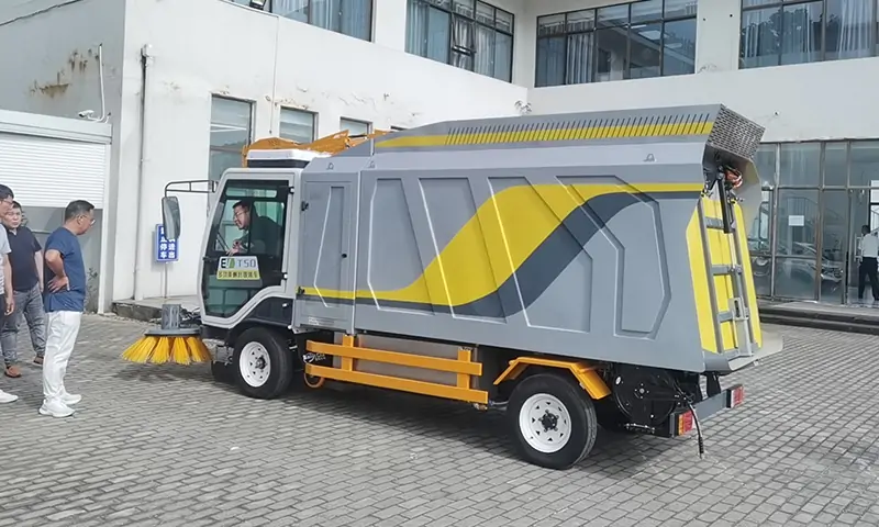 樹葉收集車的魅力在哪里？看完這篇文章，您就會了解樹葉收集車的獨特魅力