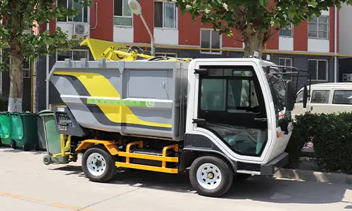 物業(yè)市政，使用后裝式垃圾清運(yùn)車解決物業(yè)商業(yè)街道及商業(yè)街道垃圾清運(yùn)問題