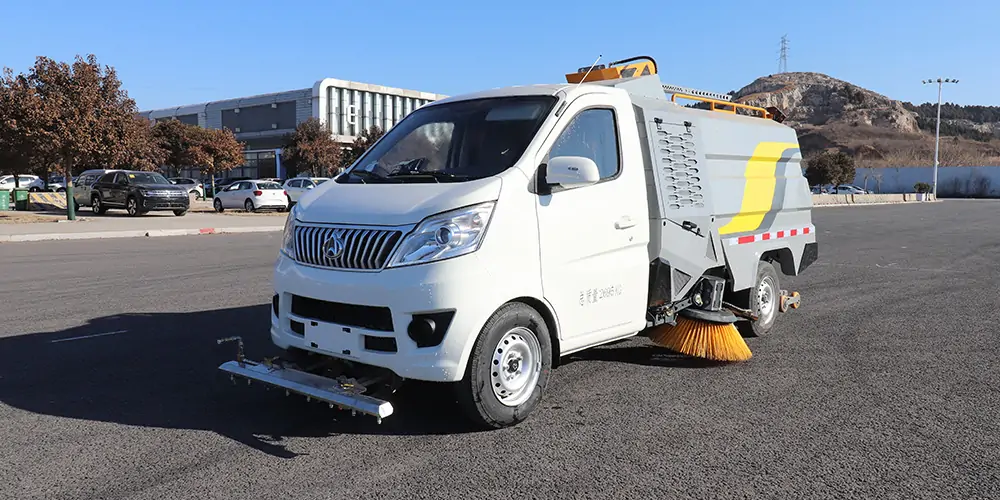 電動(dòng)洗掃一體車(chē) 電動(dòng)高壓洗掃車(chē) 電動(dòng)洗路車(chē)電動(dòng)掃路車(chē) 純電動(dòng)環(huán)衛(wèi)洗掃車(chē)
