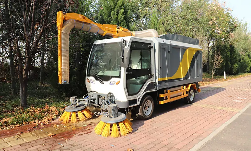為環(huán)境貢獻，四輪樹葉收集車引領(lǐng)綠色革命
