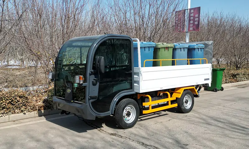 純電動八桶垃圾轉(zhuǎn)運(yùn)車：高效環(huán)保的城市清潔先鋒