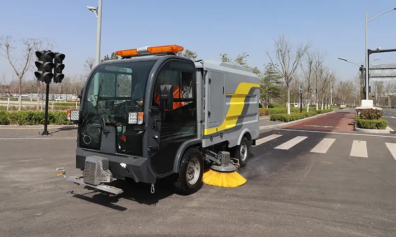 新能源純電動洗掃車助力市政衛(wèi)生建設，打造綠色清潔城市