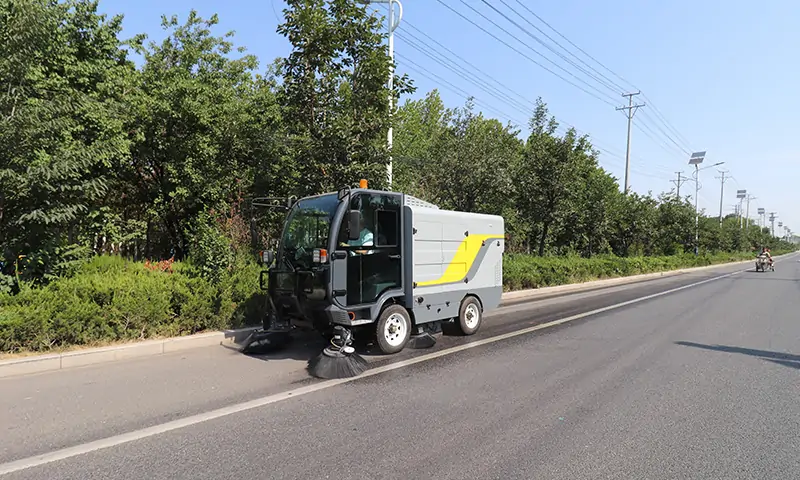 純電動掃地車：高效環(huán)保，助力清潔新升級