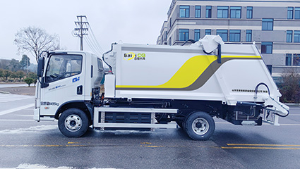 新能源壓縮式垃圾車BY-YS8000車輛配置